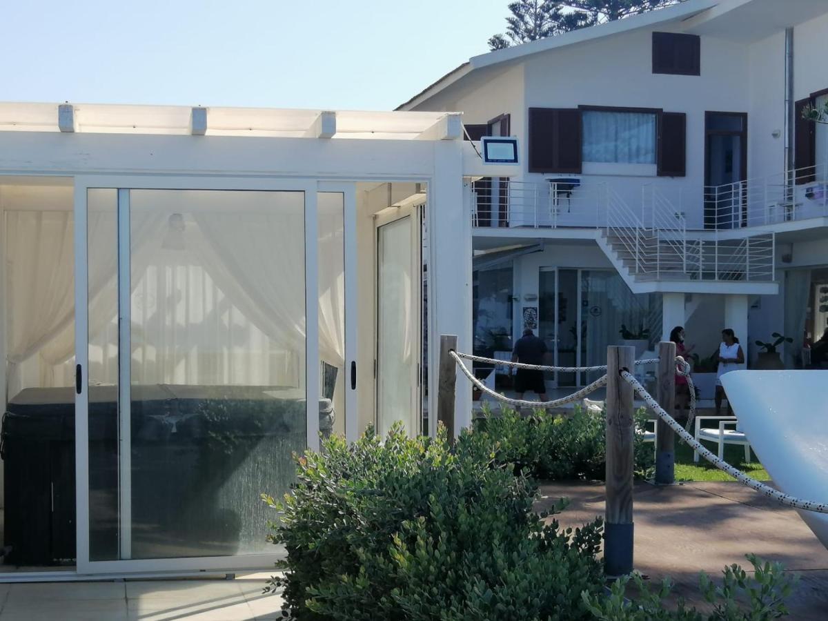 Suitebeach And Bed & Breakfast 3*