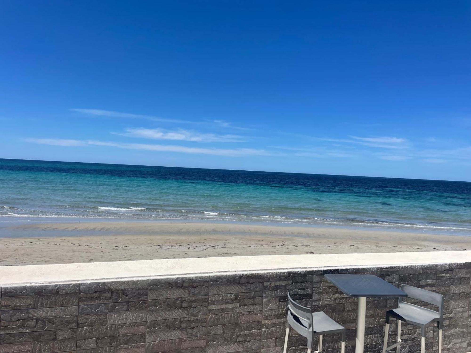 Suitebeach And Bed & Breakfast 3*